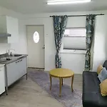 Comfortable Apartment, 10Min Airport