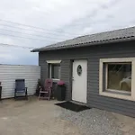 Comfortable Apartment, 10Min Airport