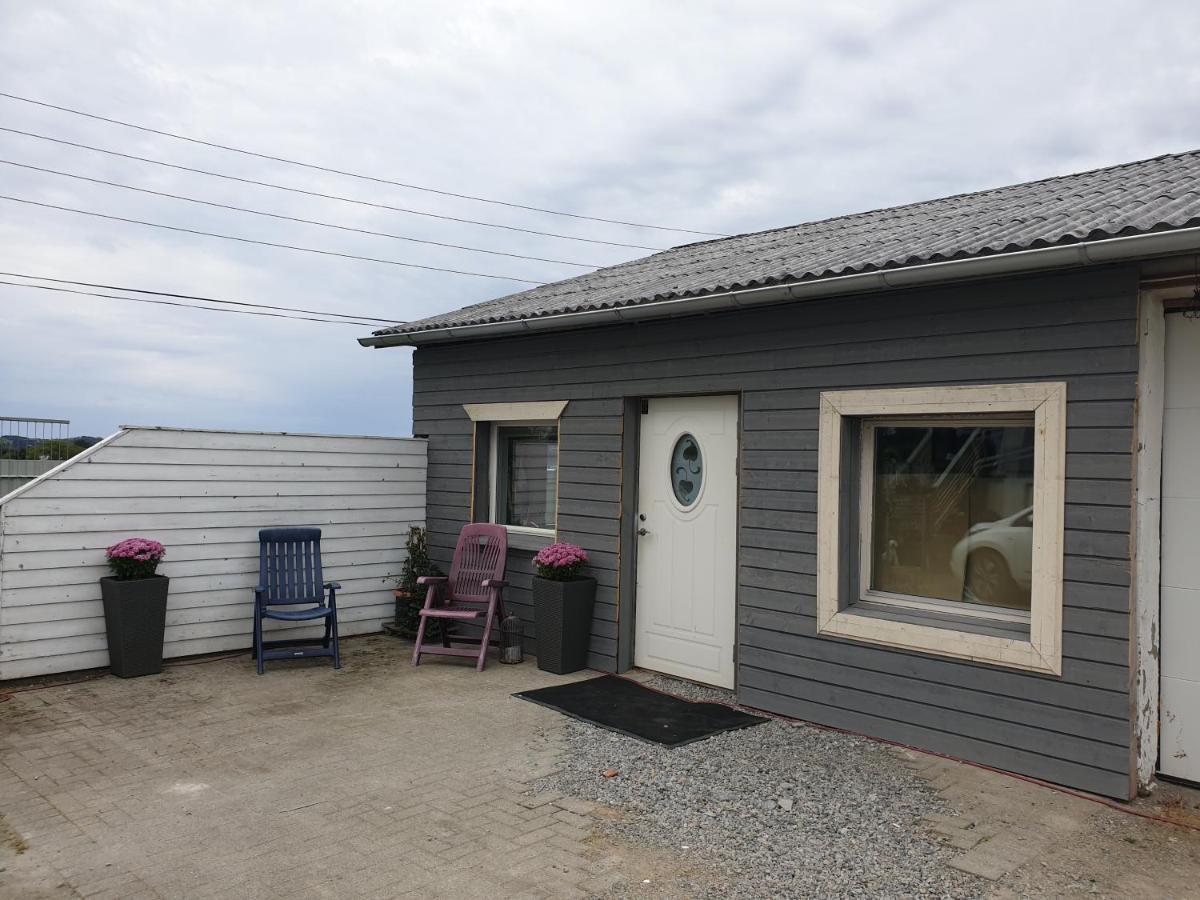 Leilighet Comfortable Apartment, 10min Airport